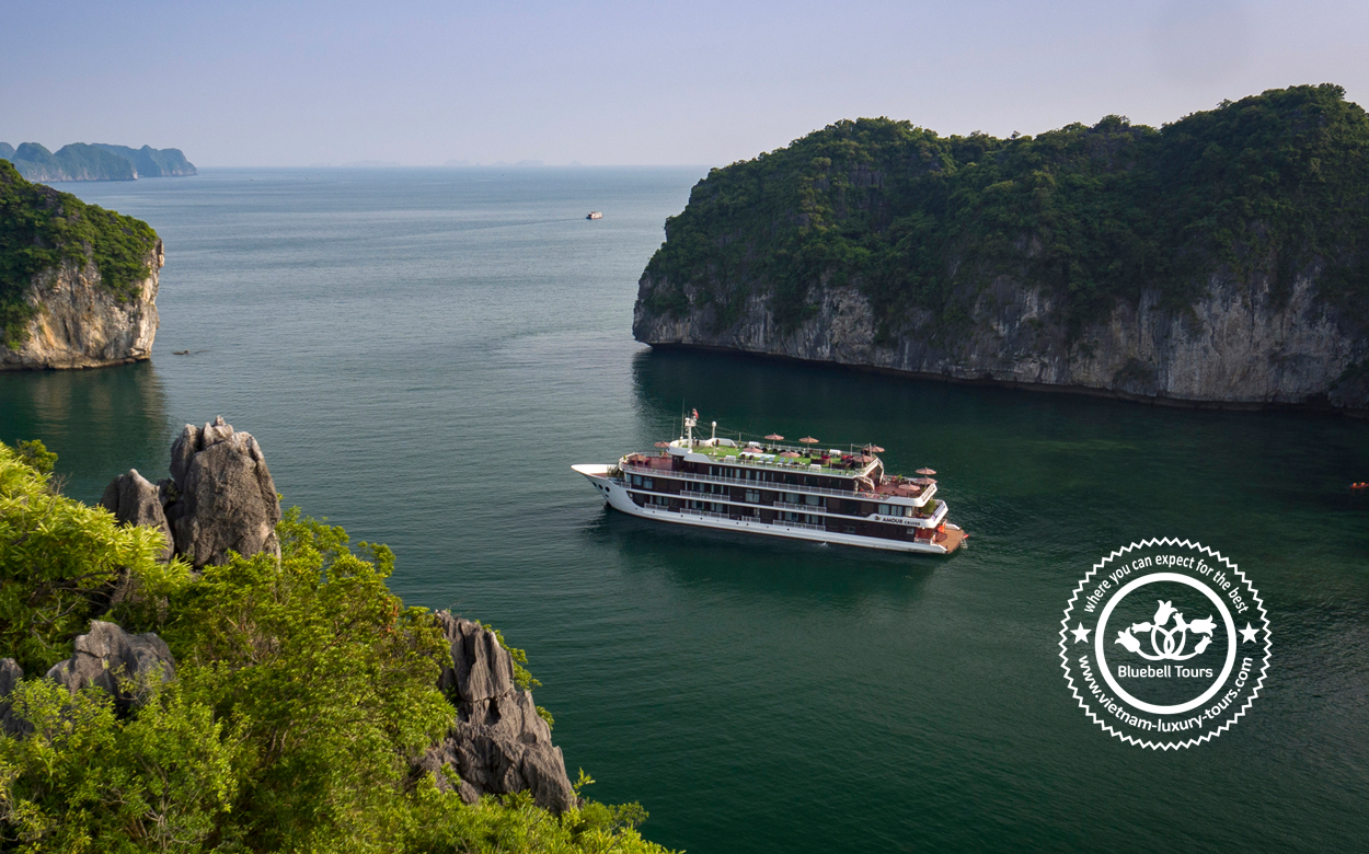 dora cruise halong bay