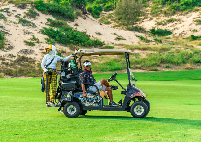 play golf in ho chi minh city