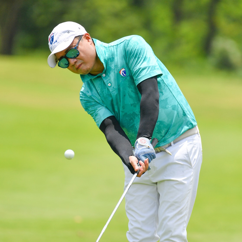 play golf in hanoi