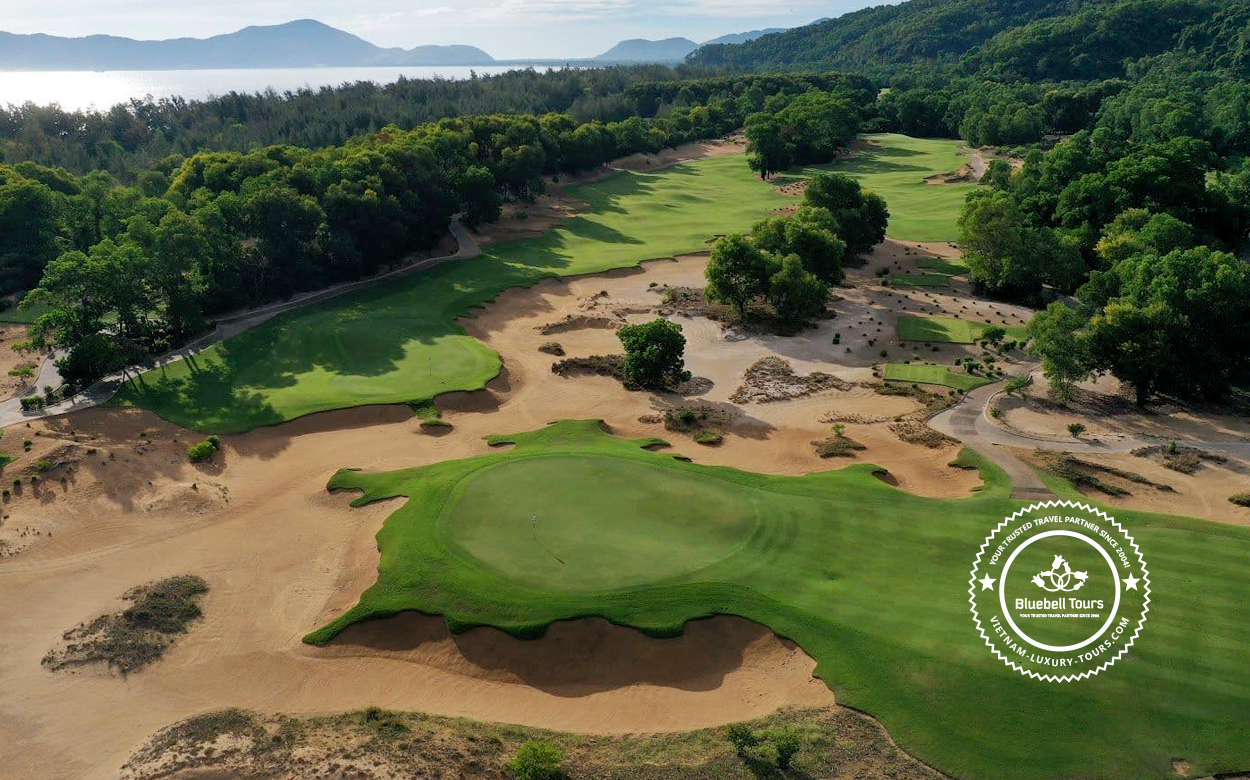 play golf in da nang